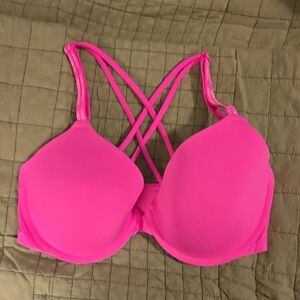 NWOT Victorias Secret Tshirt Bra